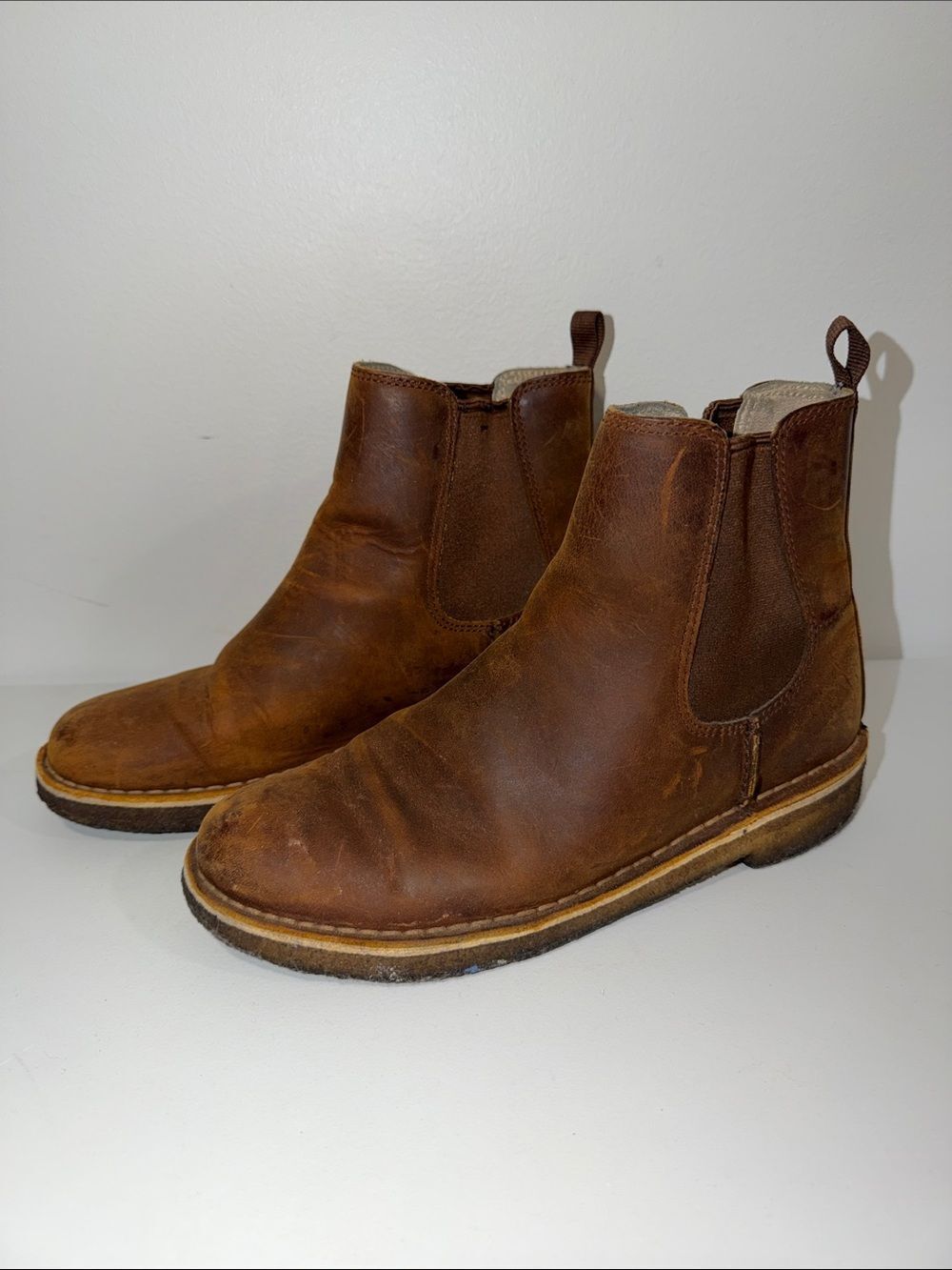 Clarks 7 Tan Brown Leather Chelsea Slip On Crepe Soles Ankle Boots